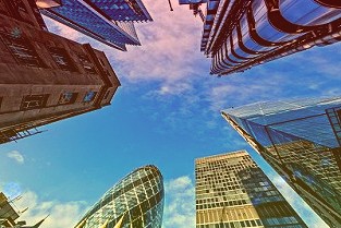 天虹股份：疫情的反复会一定程度影响线下客流的恢复