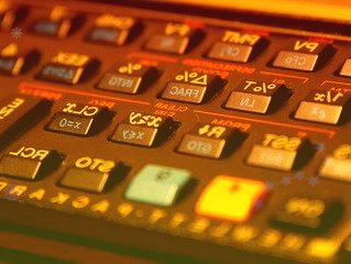 软件业务去年收入94994亿元两年复合增长率为15.5%